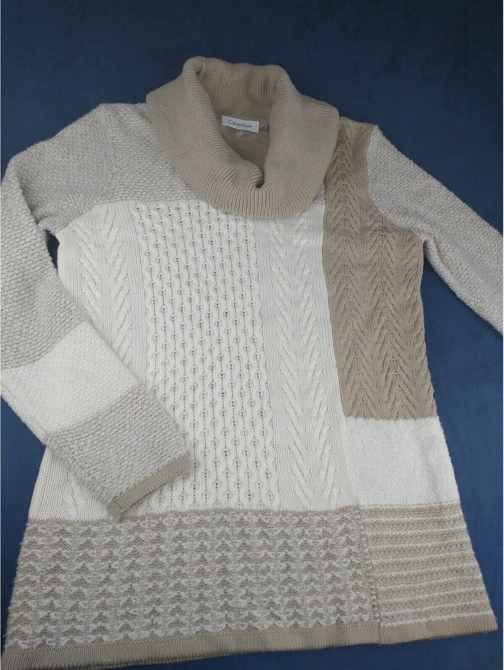 Calvin Klein Women's Sweater Small Knitted Patches, Cow Neck